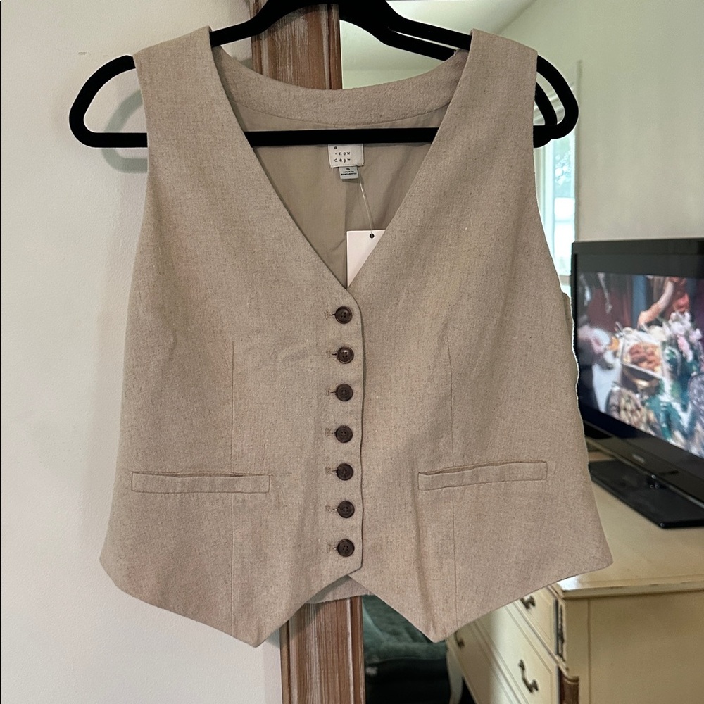 Linen vest